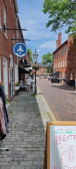 Inn Street Fountain & Splash Pad 1