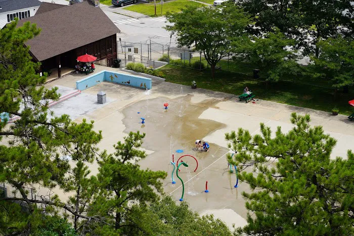Dupont Splash Pad 8