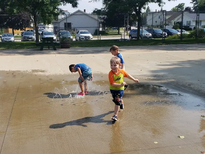 Dupont Splash Pad 6