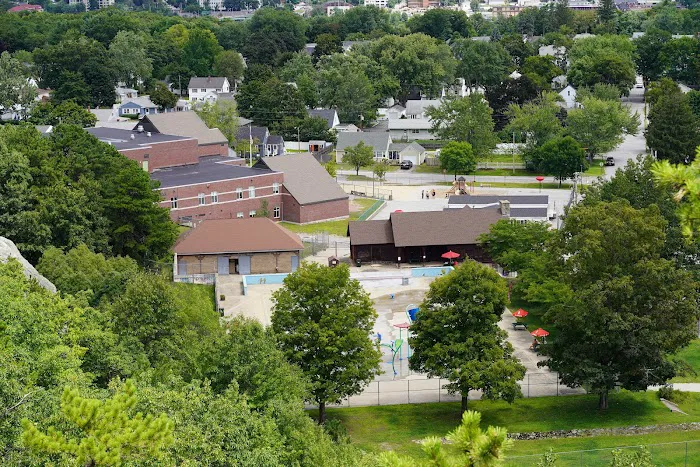 Dupont Splash Pad 7