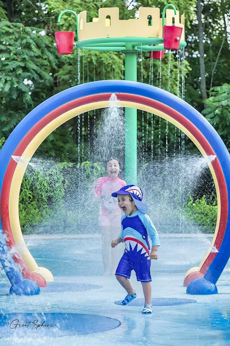 Petersen Splash Pad at Watson Park 7