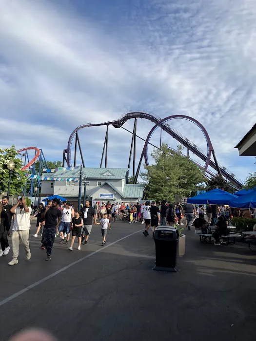Six Flags: Hurricane Harbor 9
