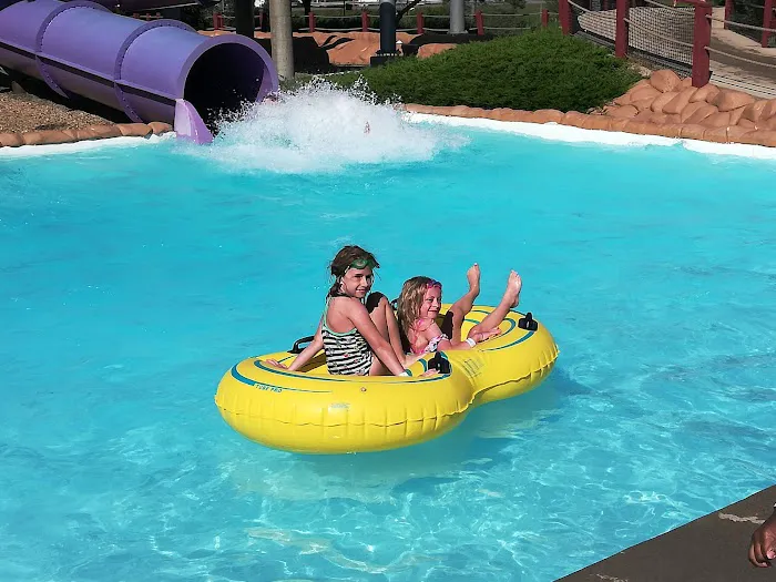 Raging Rivers Waterpark 4
