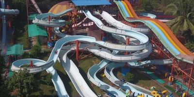 Comprehensive Analysis of Water Park Ride Safety Records and Statistics