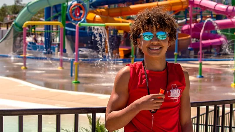 Water Park First Aid and Medical Assistance: Complete Guide for Visitor Safety