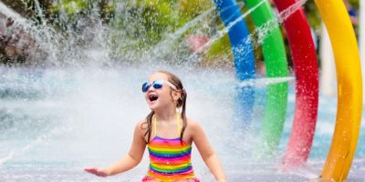 Effective Strategies for Managing a Water Park Visit with Large Groups