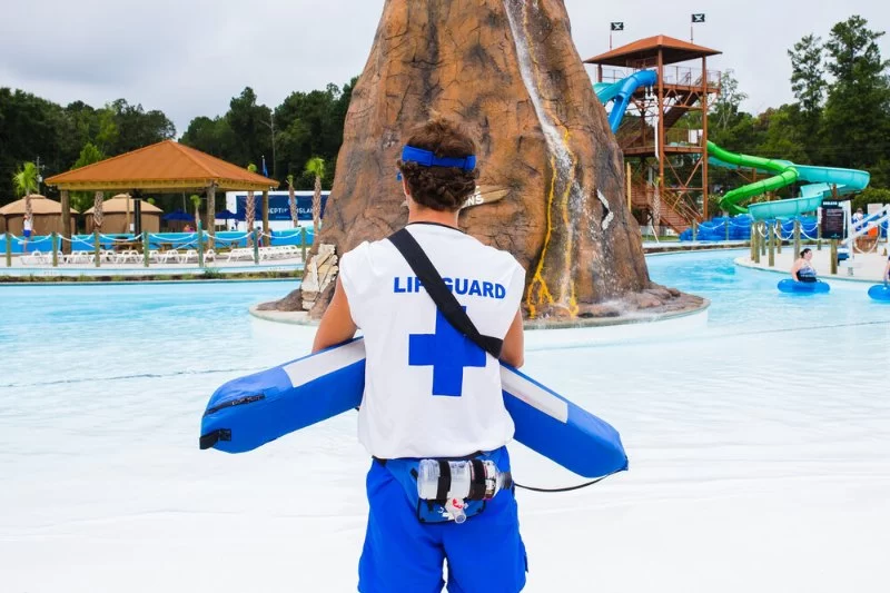 Water Parks with Lifeguard Training Programs: Build Skills While Making a Splash