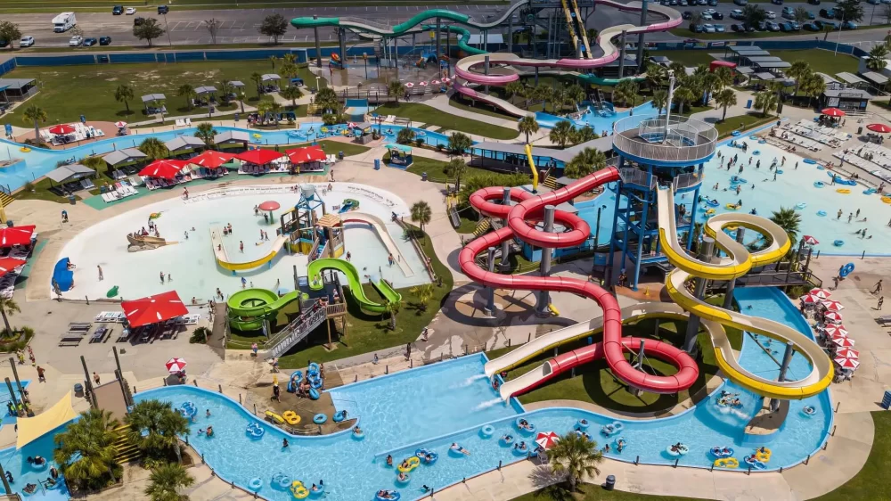 Most Thrilling Wave Pools in American Water Parks for an Unforgettable Experience