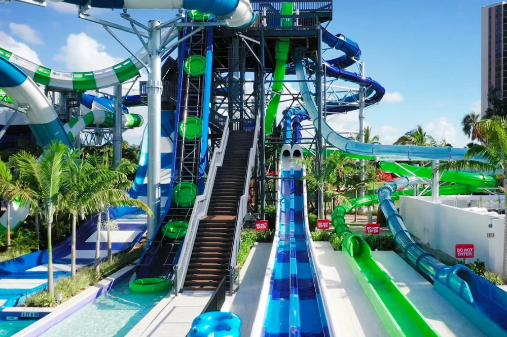 Top Water Parks with Resort-Style Amenities: Luxury Meets Adventure